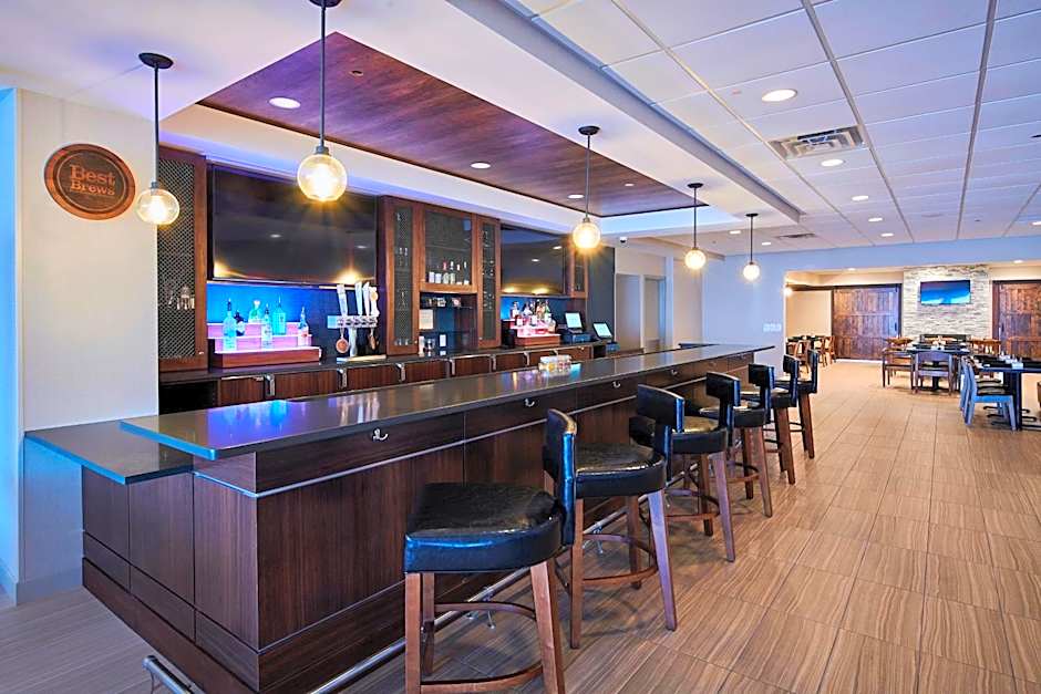 Four Points by Sheraton Cleveland-Eastlake