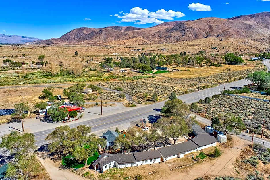 The Historic West Walker Motel