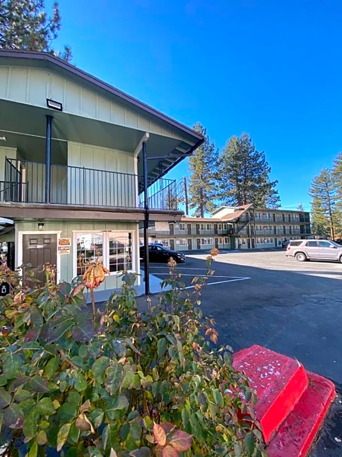 Budget INN At The Heavenly Gondola
