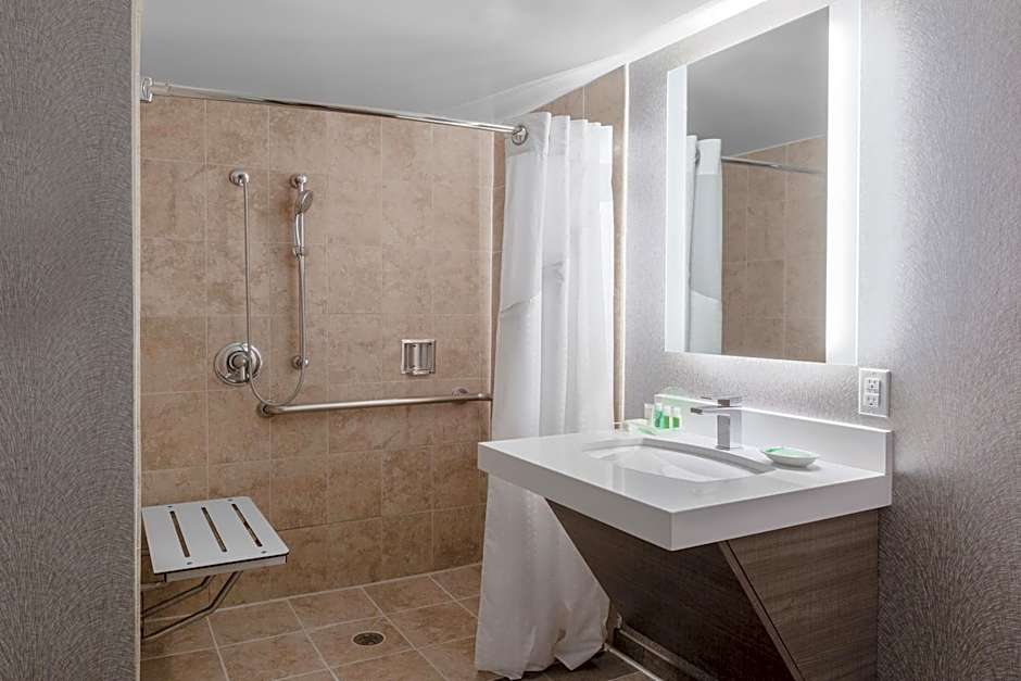 Holiday Inn La Mirada - Buena Park