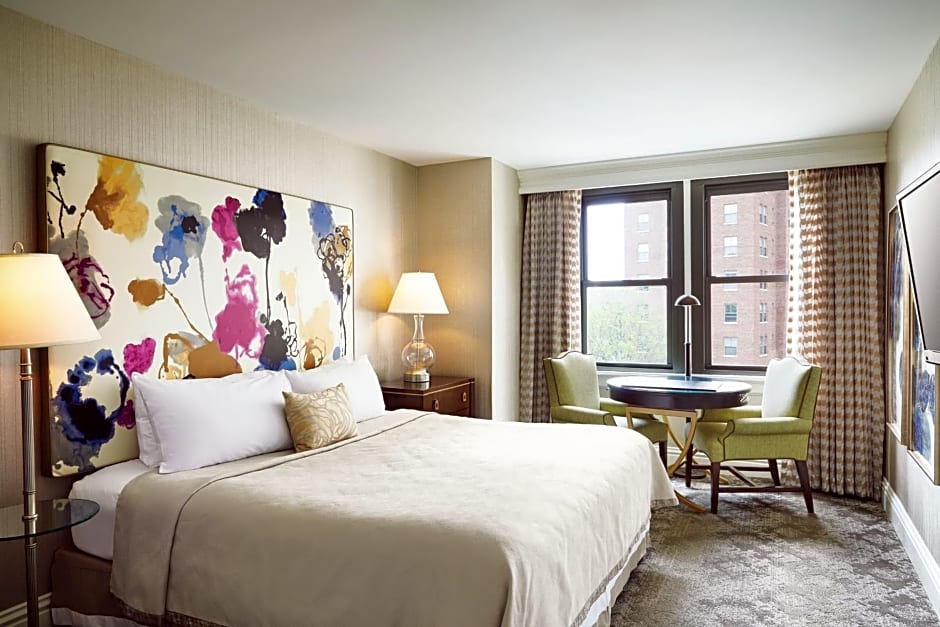 The Raphael Hotel, Autograph Collection by Marriott