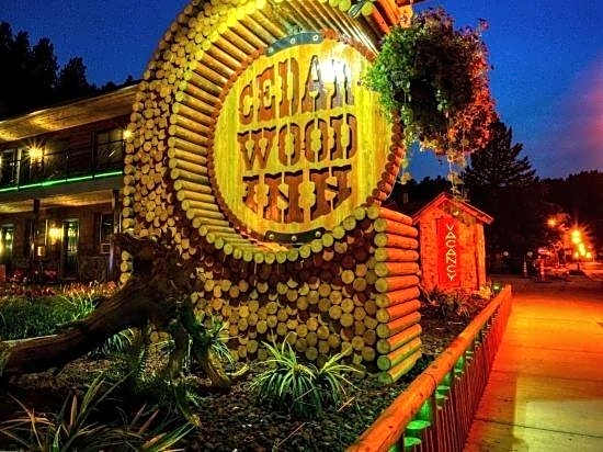 Cedar Wood Inn