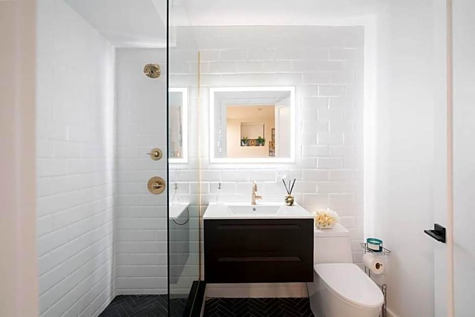 Luxury 2BR Duplex 5min to Central Park