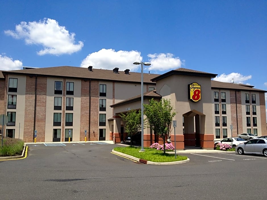 Super 8 by Wyndham Mount Laurel