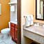 Fairfield Inn & Suites by Marriott Lafayette South