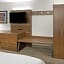 Holiday Inn Express and Suites Redding