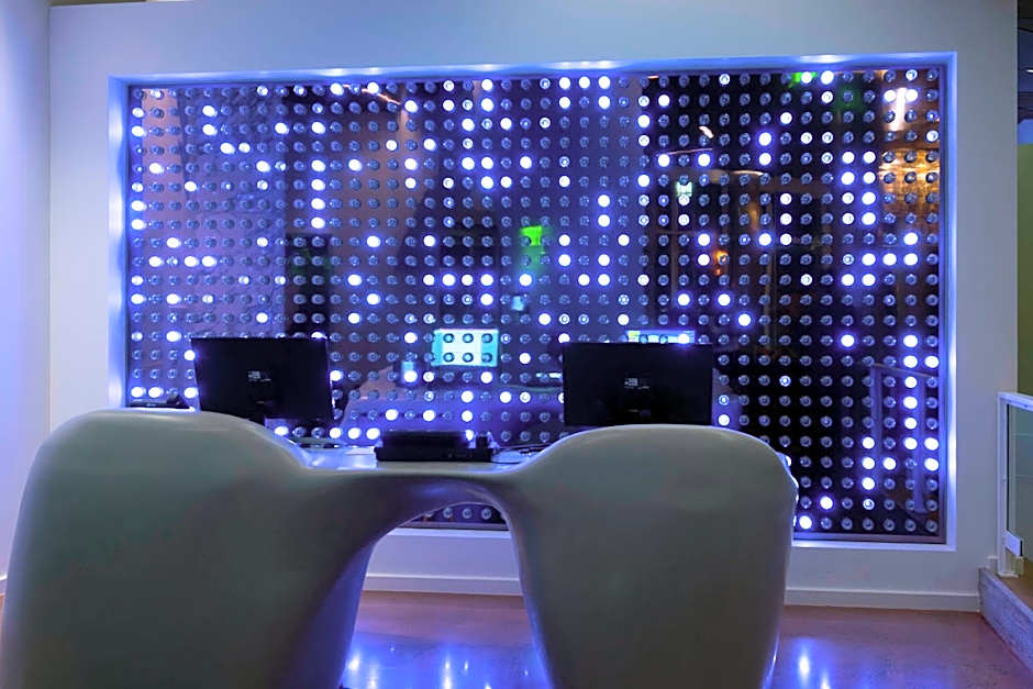 The Envoy Hotel, Autograph Collection by Marriott