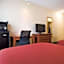 Econo Lodge Glens Falls / Lake George