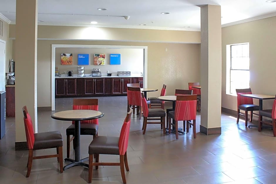 Comfort Inn & Suites