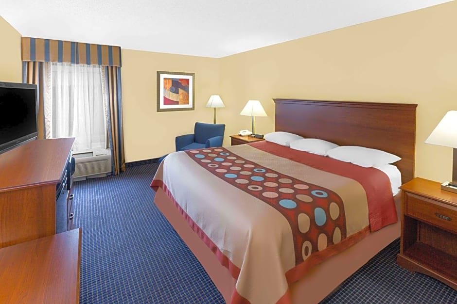 Super 8 by Wyndham Hattiesburg South