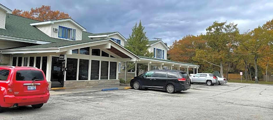 Camp Inn Lodge