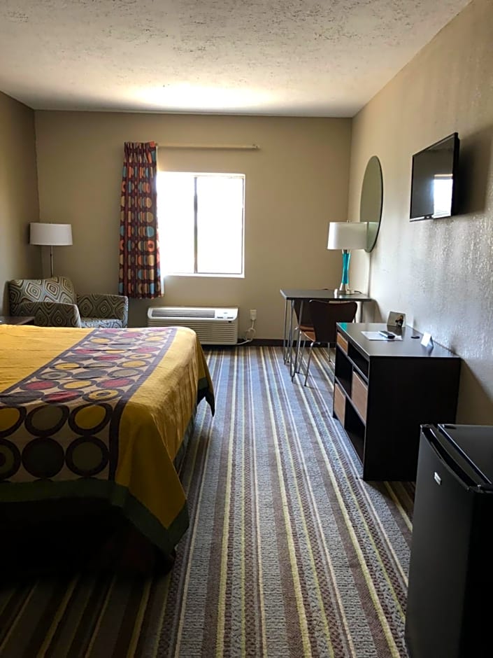 Super 8 by Wyndham Jackson/Ridgeland