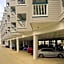 Beautiful newly renovated beachfront condo at Casa Del Mars