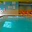 Holiday Inn Express & Suites St. Louise South I-55