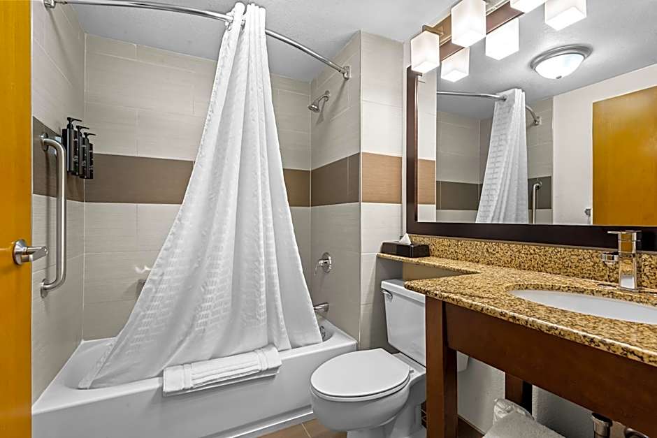 Hotel Concord Syracuse, Ascend Hotel Collection