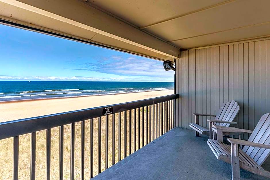 Lincoln Sands Oceanfront Resort, Ascend Hotel Collection