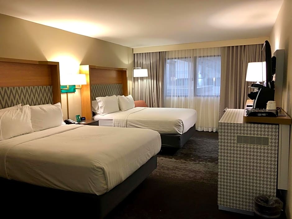 Holiday Inn Chicago North Shore