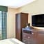 Ramada by Wyndham Jamaica/Queens