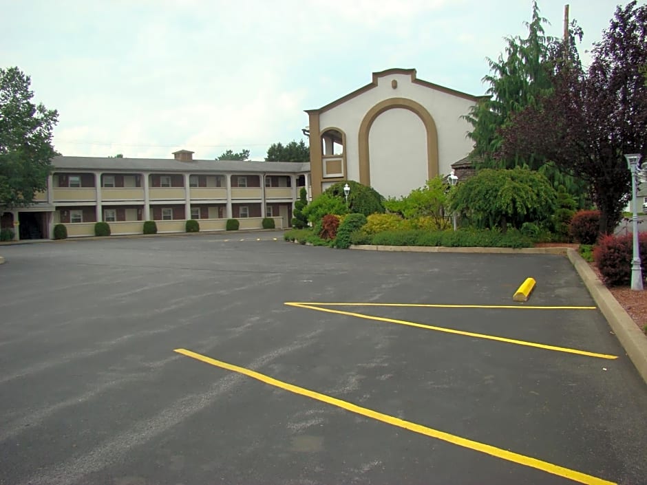 ADERI HOTEL BUCKNELL UNIVERSITY