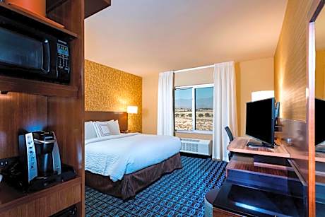 Guest Room with One King Bed