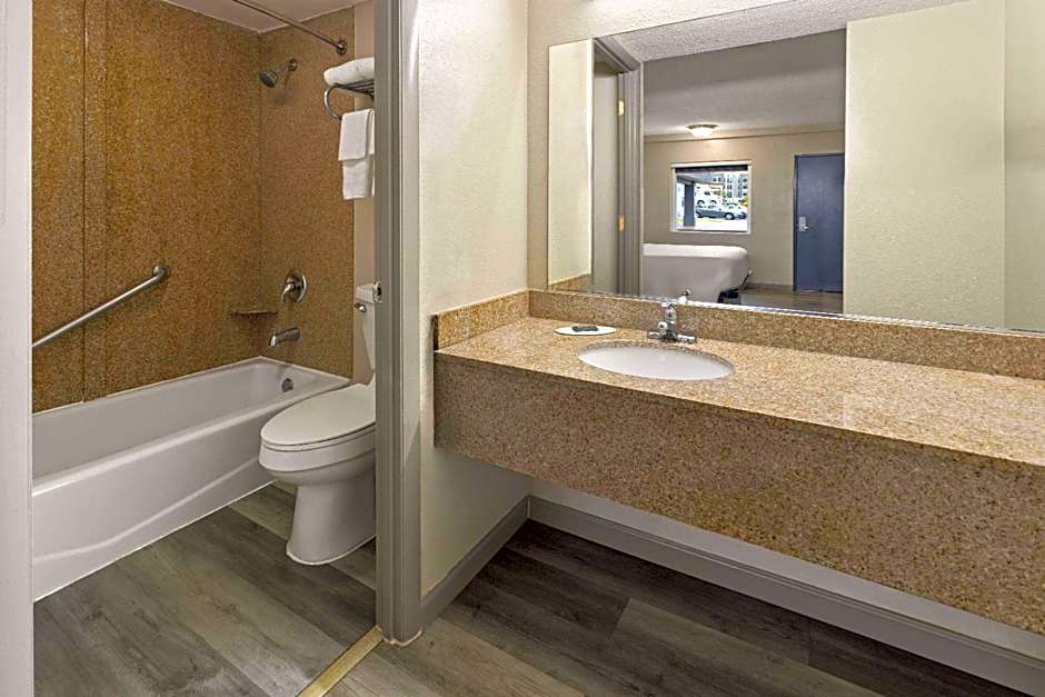 Days Inn by Wyndham Aberdeen