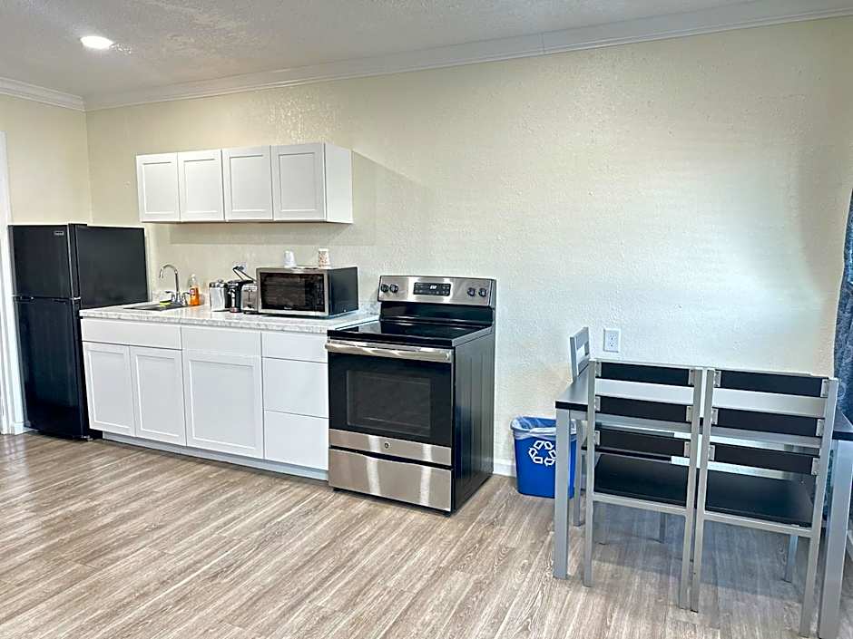 Sunshine Inn & Suites Venice, Florida