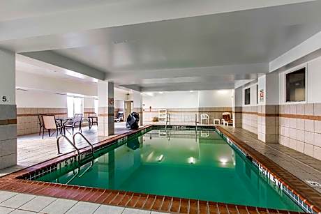 Quality Inn Memphis Northeast Near I-40