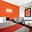 Motel 6 Cutler Bay