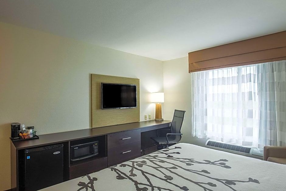 Sleep Inn & Suites