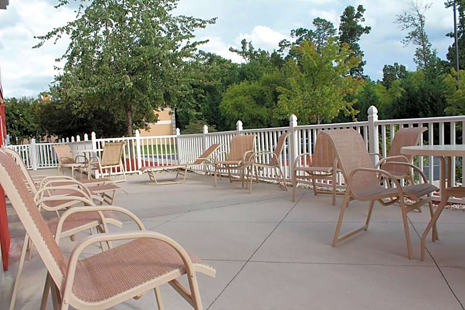 Fairfield Inn & Suites by Marriott High Point Archdale