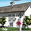 1896 House Country Inn - Barnside Inn