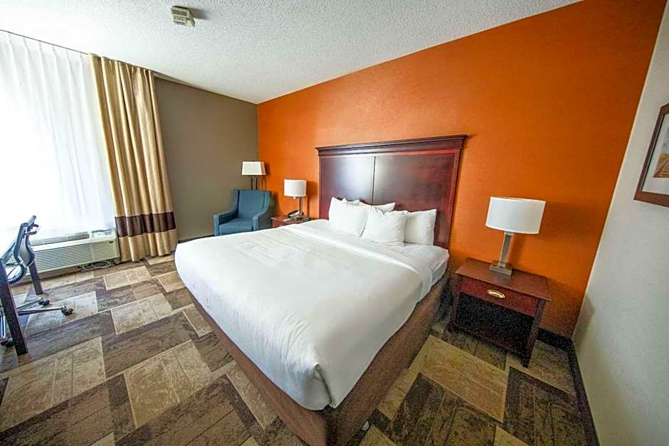 Comfort Inn & Suites