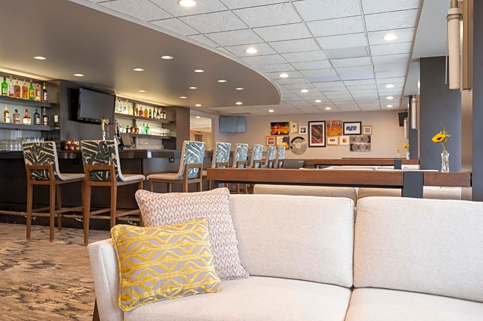 Crowne Plaza Indianapolis-Airport