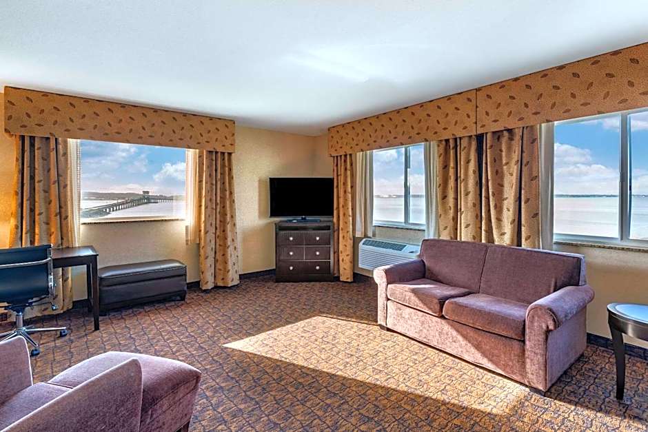 Lloyd Hotel Astoria Bayfront, Ascend Hotel Collection