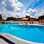 Liberty Garden Inn by OYO Kissimmee near Disney World