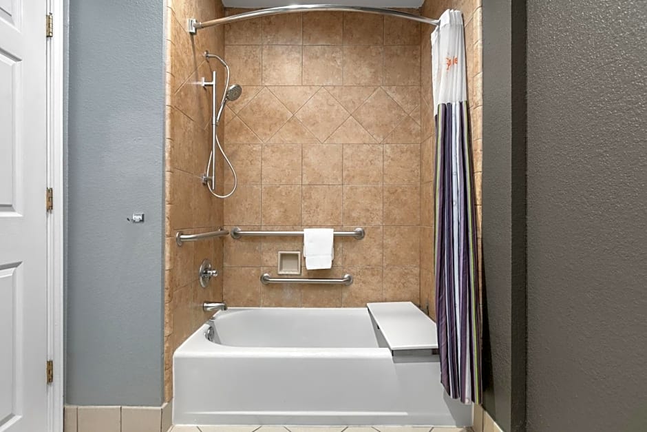 La Quinta Inn & Suites by Wyndham Belton - Temple South