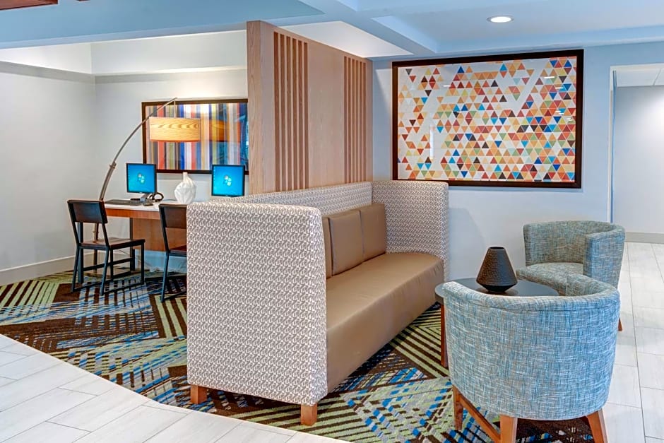 Holiday Inn Express & Suites West Long Branch - Eatontown