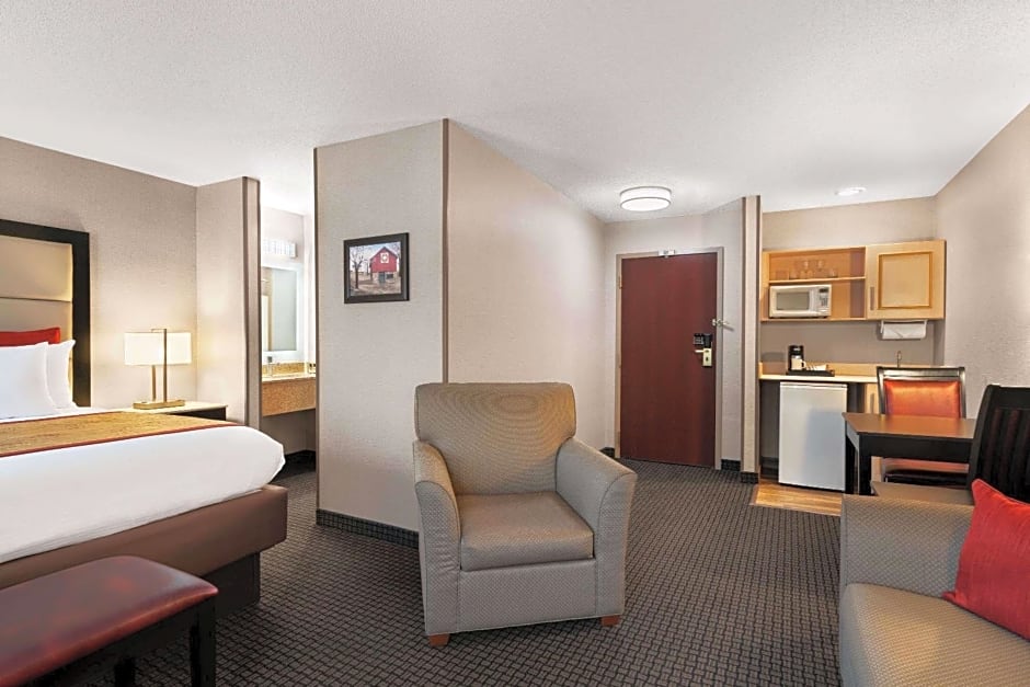 Hawthorn Suites by Wyndham Lancaster