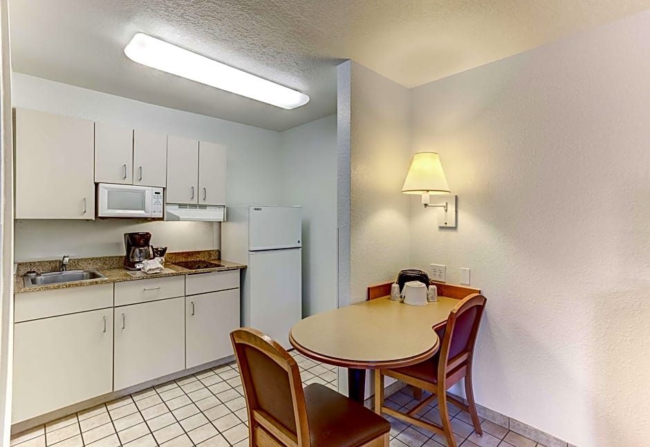 Studio 6-Kissimmee, FL - Orlando