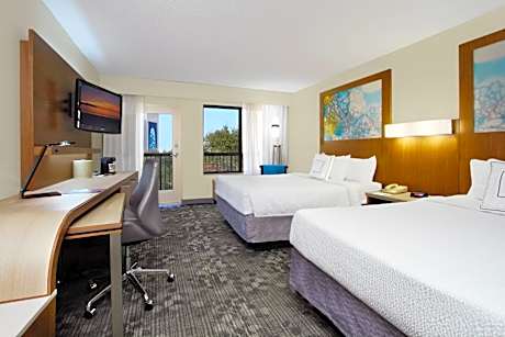 Queen Room with Two Queen Beds and Roll In Shower/Balcony - Mobility/Hearing Accessible