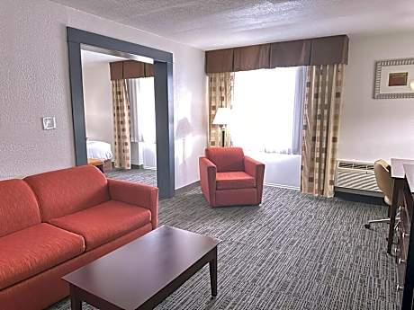 King Suite - Disability Access/Non-Smoking