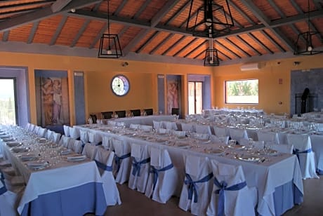 Hotel San Miguel del Valle Amblés - Alojamientos en EL FRESNO