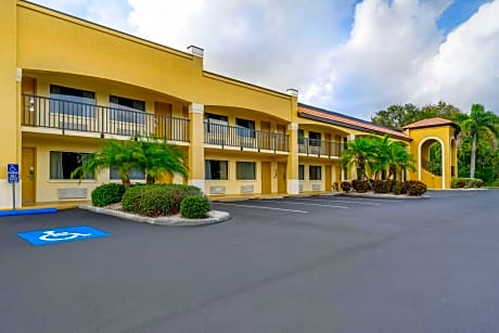 Comfort Inn Sun City Center-Tampa South