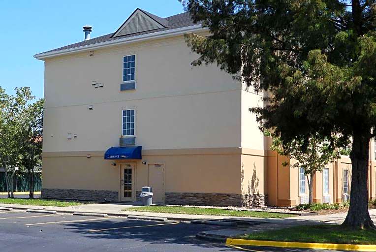 Baymont by Wyndham Lafayette Airport