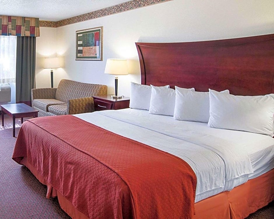 Quality Inn Midland