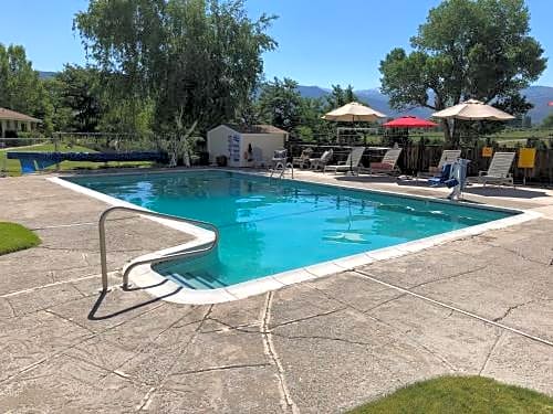 Meadowcliff Lodge Coleville