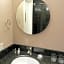 7 Springs Inn & Suites