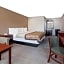 Deluxe Inn Denton