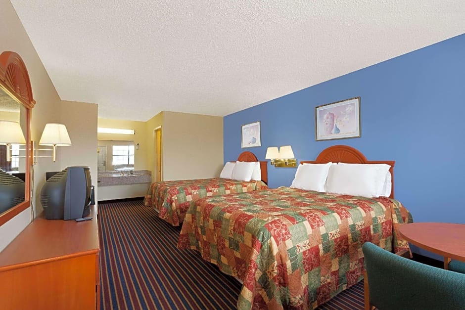 Days Inn by Wyndham Downtown-Nashville West Trinity Lane