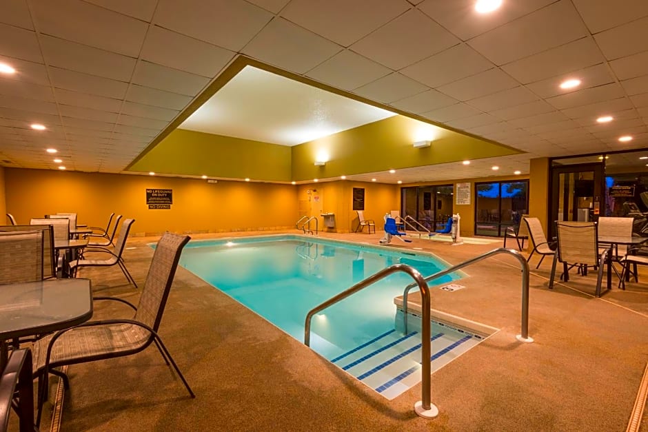 AmericInn by Wyndham Madison West
